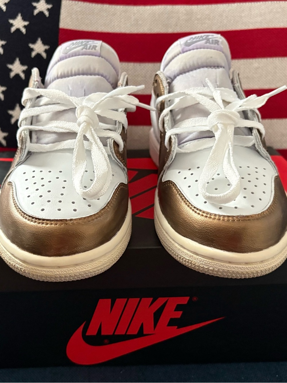 Nike Low-Top Sneakers in White & Metallic Bronze - Picture 3 of 16